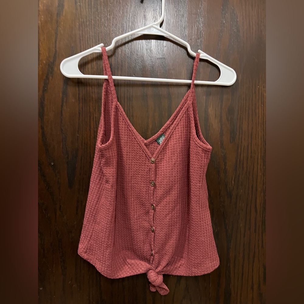 Maroon knit style tank
